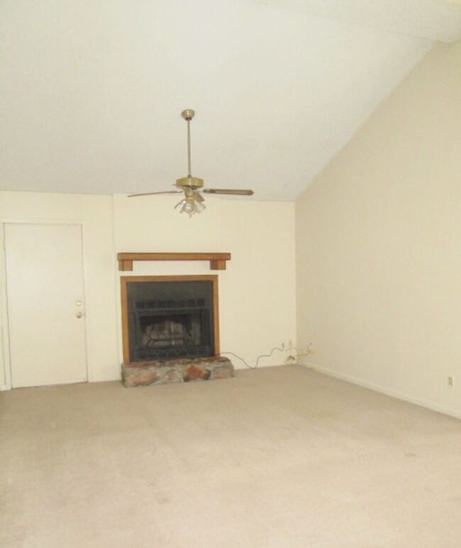 Photo - 109 Franklin St