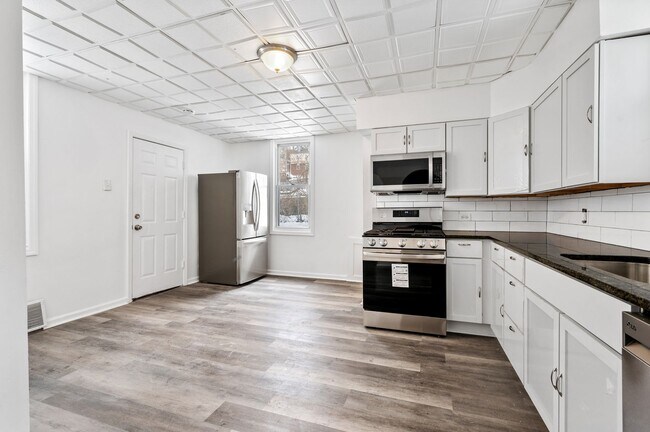 Photo - 2738 Glen Mawr St Unit #1