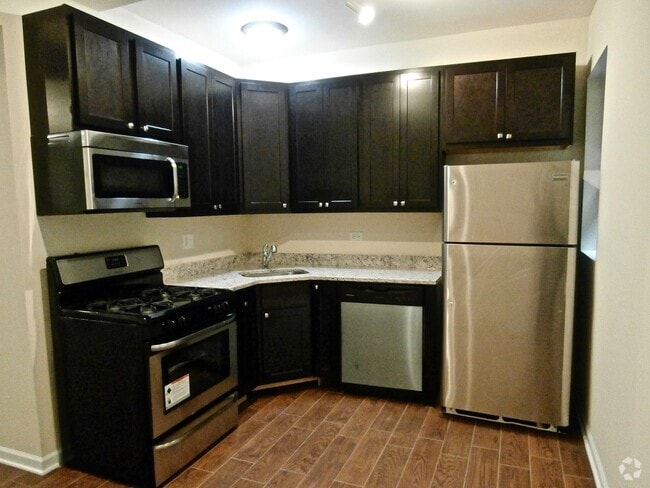 Building Photo - 4751 N Troy St Unit Gdn #E Rental