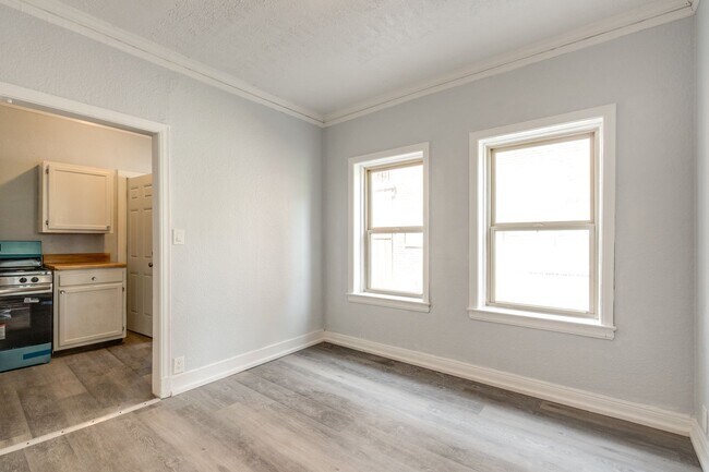 Photo - 2840 S Moreland Blvd Unit #1