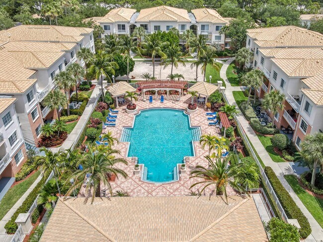 Photo - 2310 Myrtlewood Cir E