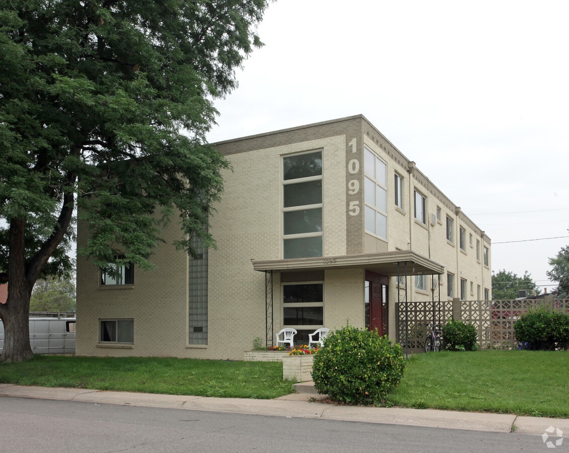 Woodlawn Apartments - Woodlawn Apartments