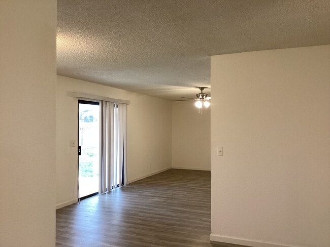 Photo - 16385 N D St