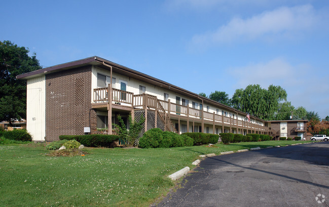 Shoreland's Harbor House - Shoreland's Harbor House