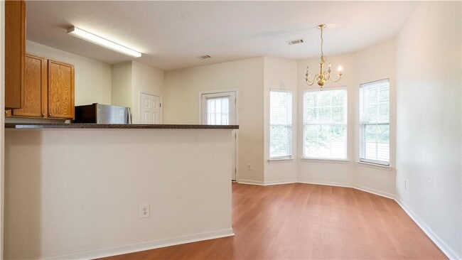 Building Photo - 290 Brookview Dr Rental