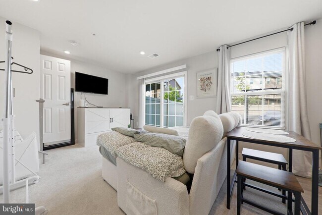 Photo - 7234 Bodkin Wy