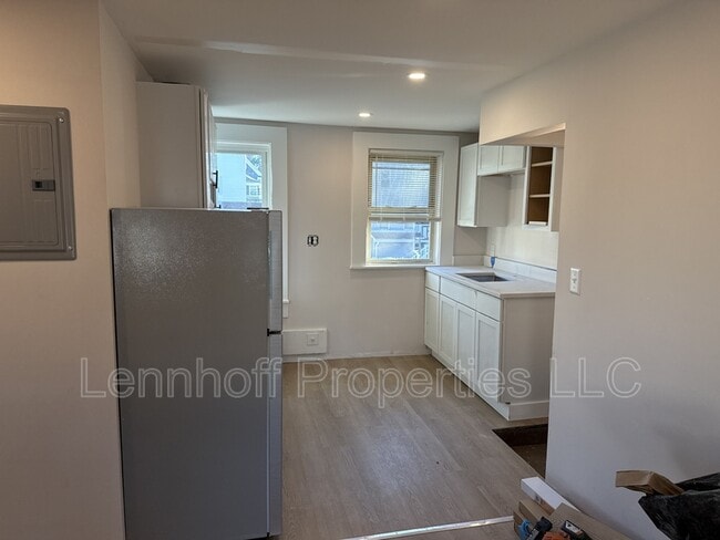 Photo - 31 Hilton St Unit 2