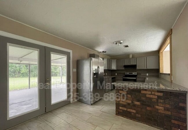 Photo - 18322 Eldon St