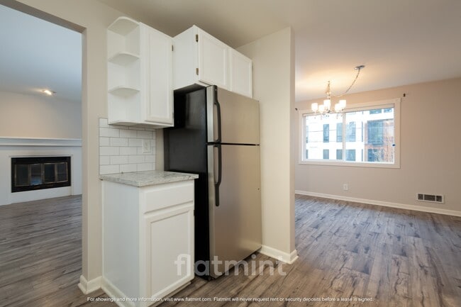 Photo - 8720 Phinney Ave N