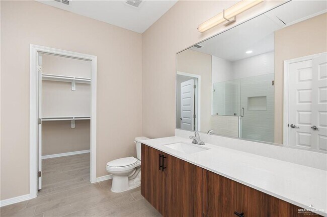 Photo - 6 N Spruce St Unit 4