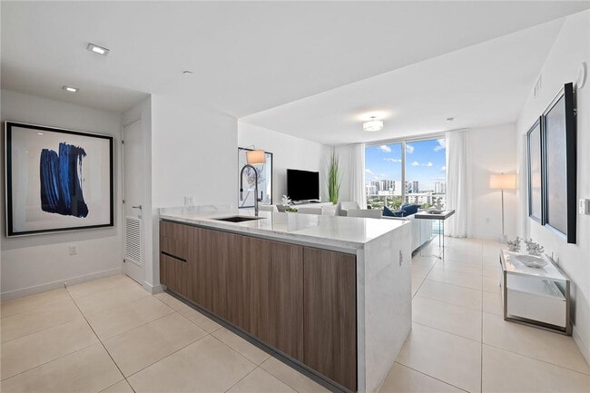 Photo - 401 N Birch Rd Unit 812