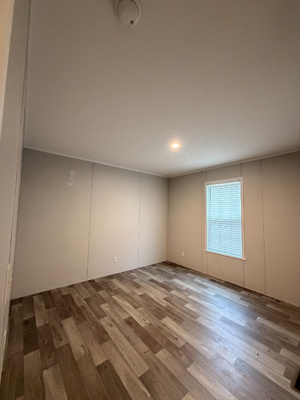 Photo - 197 Parker Lake Dr