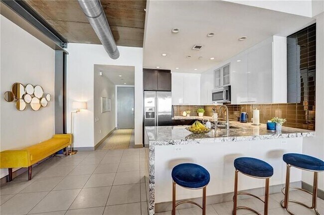 Photo - 110 SE 2nd St Condo Unit 402