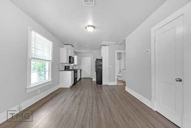 Sweetest 2 Bed, 2 Bath Home Near TU