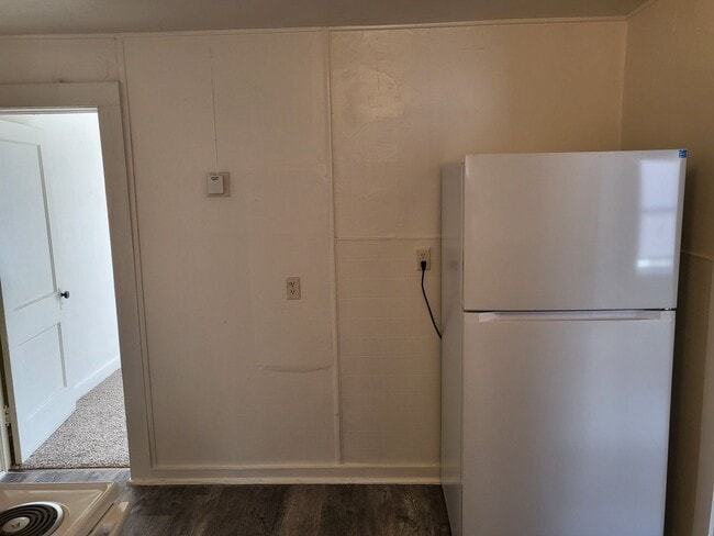 Photo - 821 S Avenue C