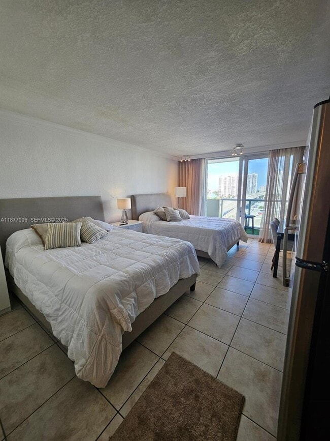 Photo - 19201 Collins Ave Unit 1036