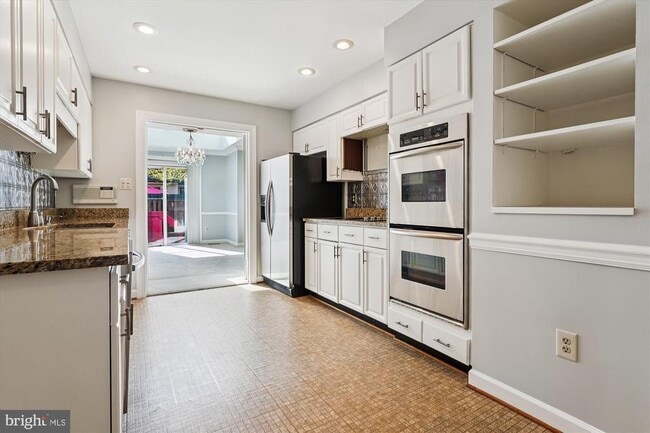 Photo - 6267 Masefield Ct