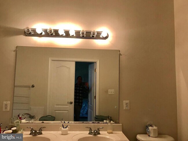 Photo - 25830 Turlough Terrace