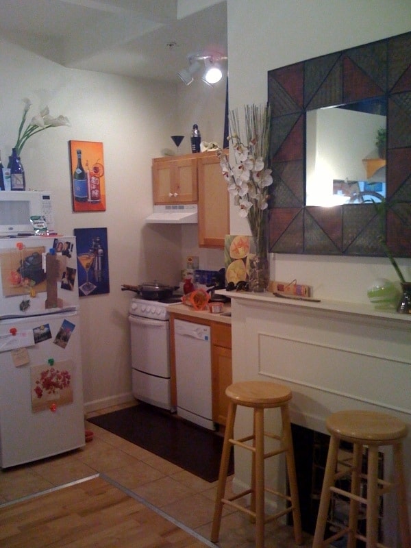 Photo - 260 W 6th Ave Unit 2