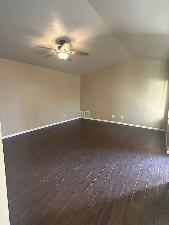 Photo - Hard-to-Find Month-to-Month Rental in Ocea...