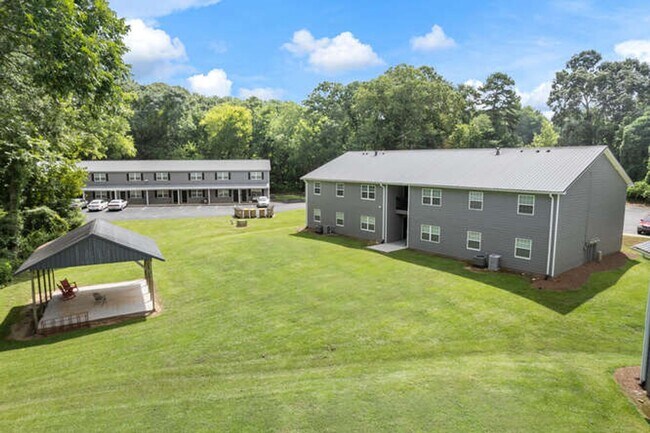 Photo - The Meadows Apartments