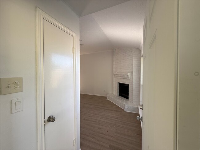 Photo - 4807 Maurita Dr