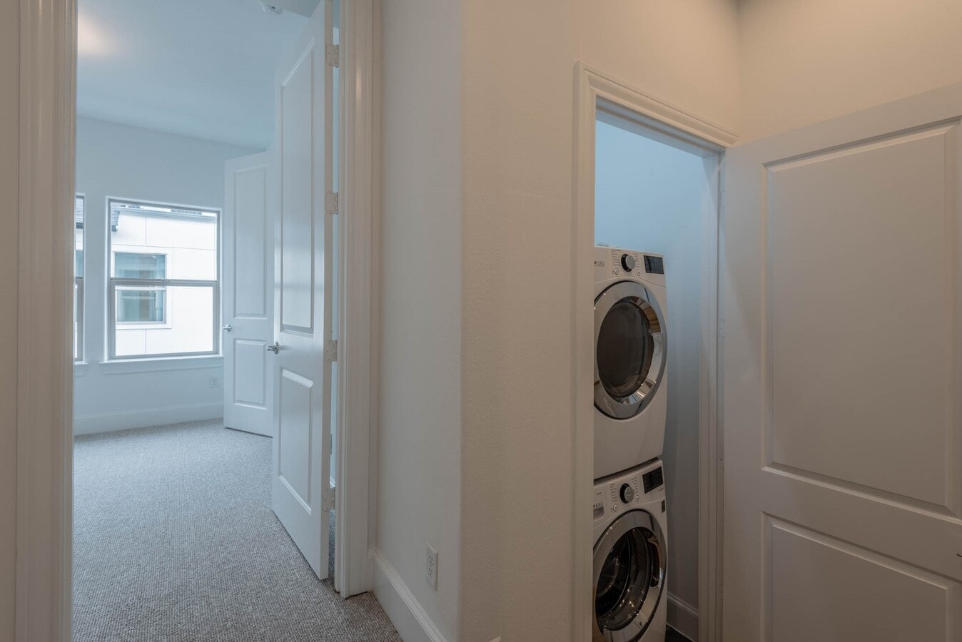 Photo - 4057 Leeland St