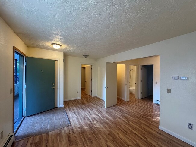2104 Roosevelt Dr Unit 7