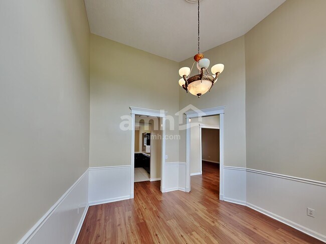 Photo - 210 Fox Hunt Ln