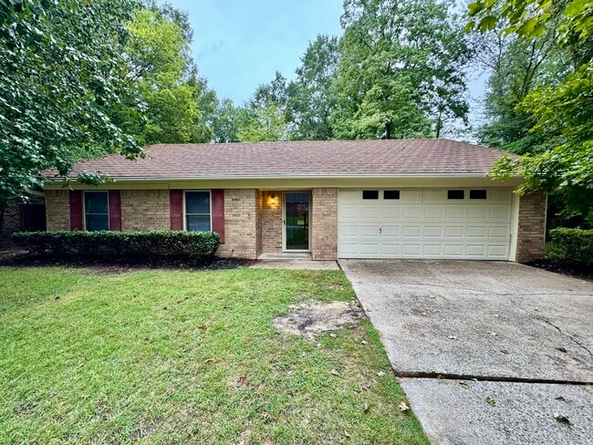 Building Photo - 5 Northwood Dr Rental