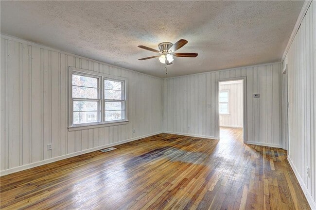 Photo - 4611 City View Dr