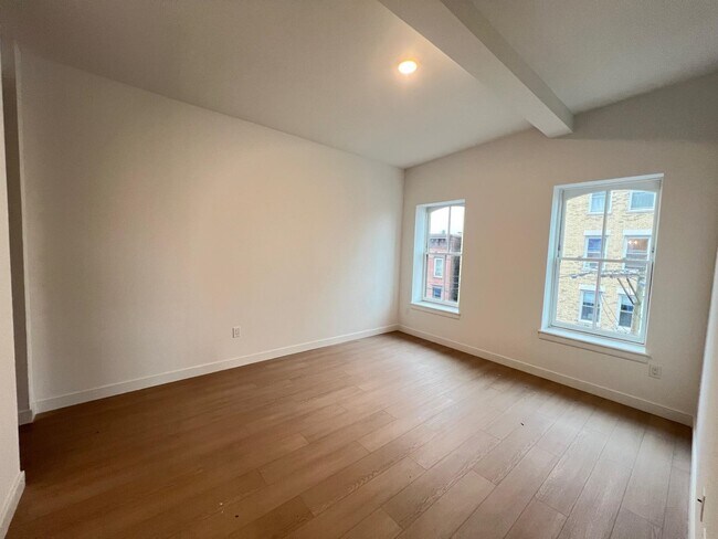 Photo - 141 Christopher Columbus Dr Unit #3