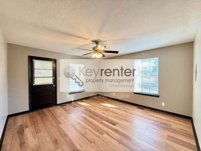 Photo - 3806 Kellys Ferry Rd