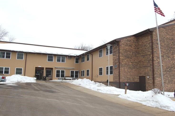 Village Glen - Village Glen Apartments