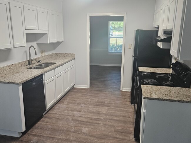 Photo - 202 Dunaway Dr