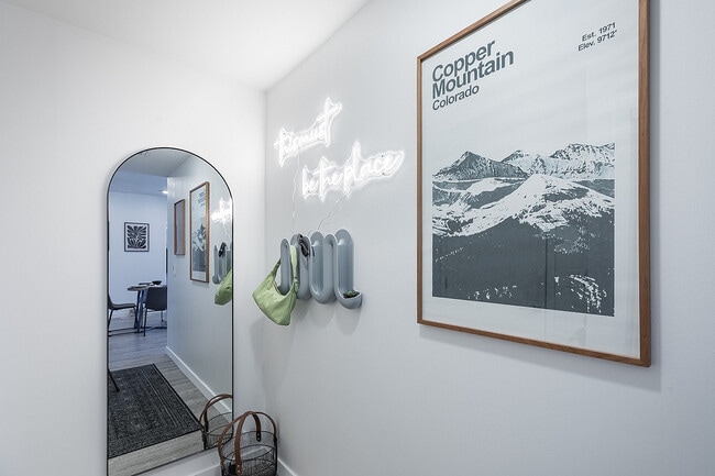 Building Photo - Union 9Seventy