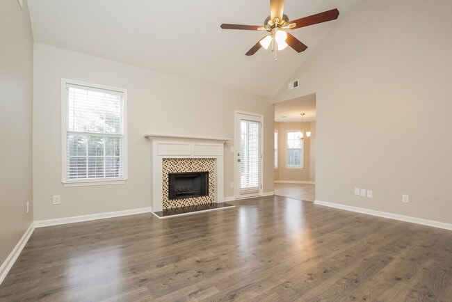 Photo - 2235 Corkscrew Way