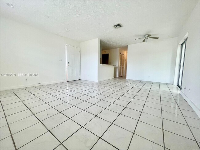 2621 Riverland Dr Unidad 2