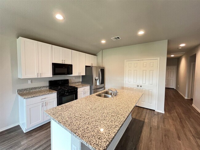 Photo - 10526 Vinca Minor Ln