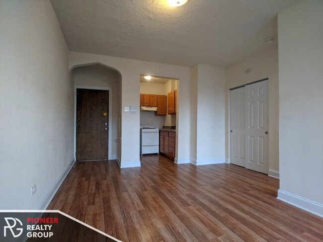 Building Photo - 1742 N Humboldt Blvd Unit 209