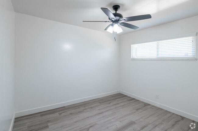 2BR, 1BA - 669SF - Bedroom 1