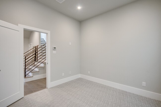 Photo - 1615 Wheeler Ave