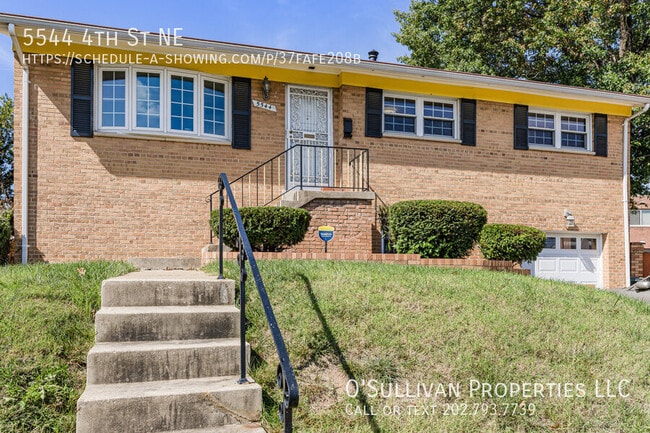 Photo - 5544 4th St NE