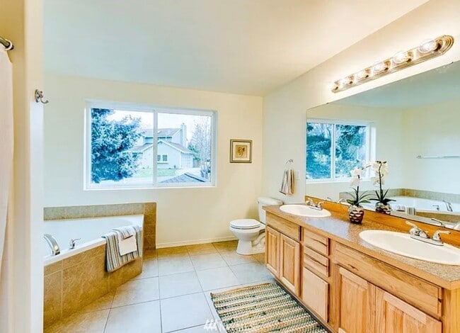 Photo - 8661 Sungate Pl NE