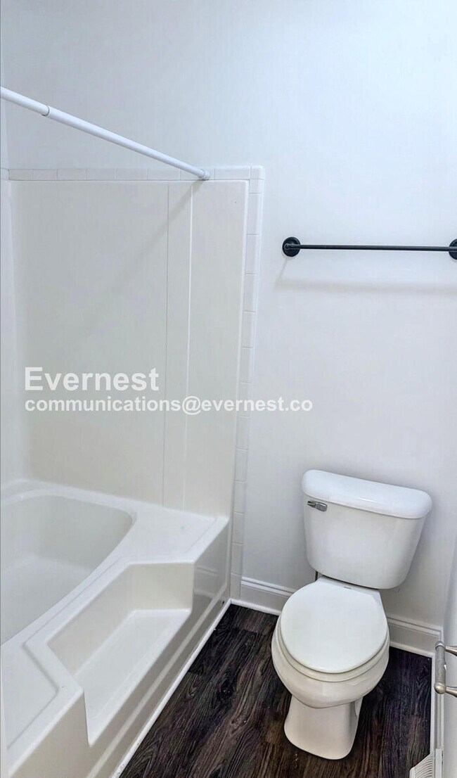 Photo - 1805 S Mayflower Dr