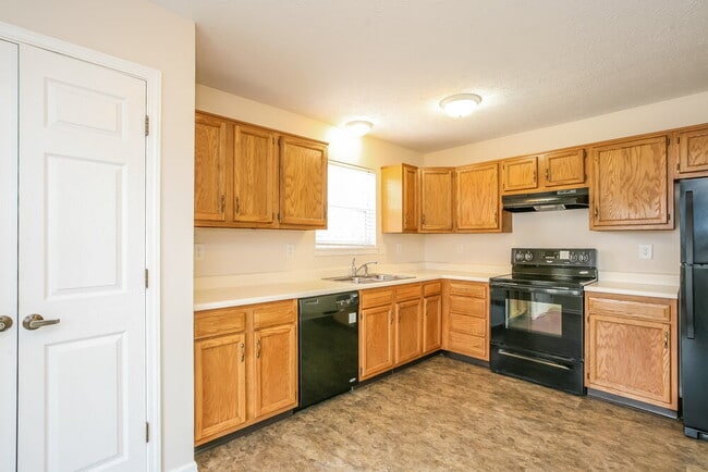 Photo - 7825 Jaclyn Dr