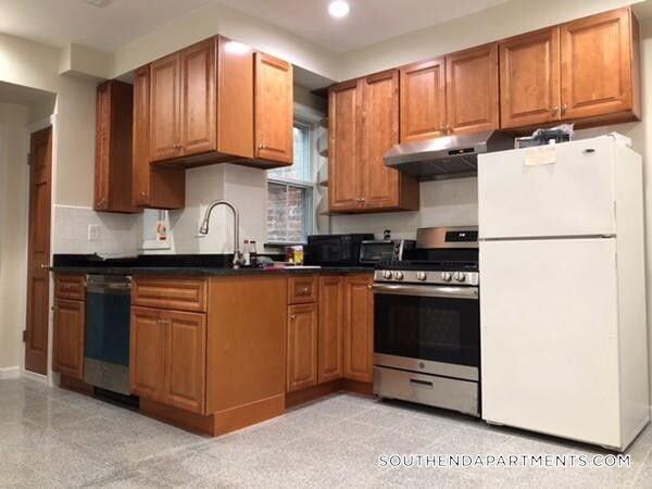 Building Photo - 179 Northampton St