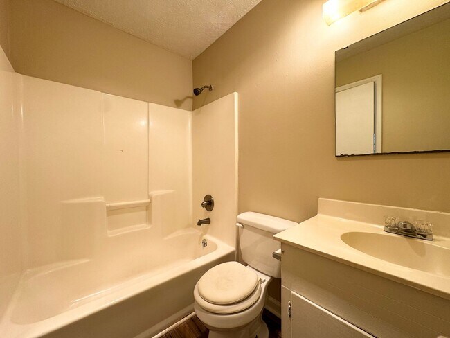 Photo - Conway - 1 Bedroom / 1 Bathroom Apartment