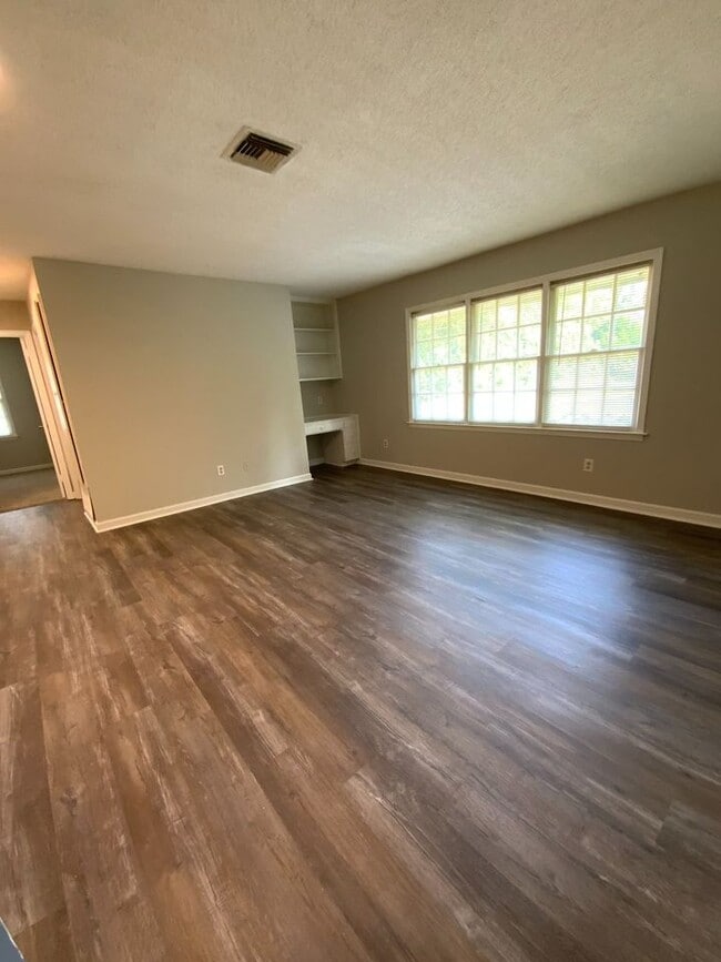 Cloverdale Estates Apartments Montgomery, AL