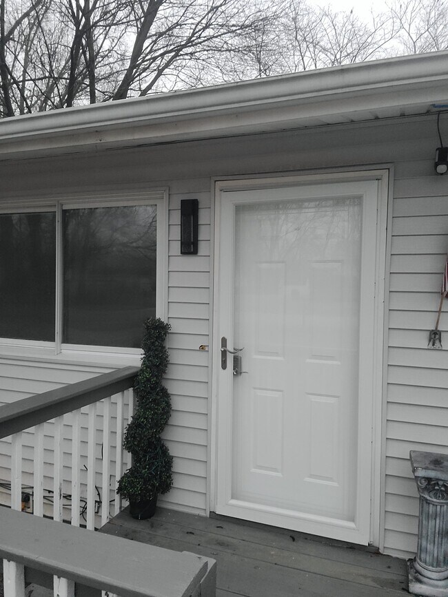 Front door from wheelchair accessible ramp - 2873 Mohican Blvd
